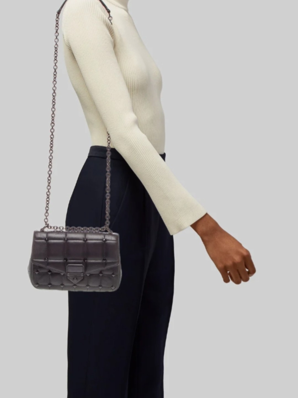 Michael Michael Kors Shoulder Bag
Black Leather
Gunmetal Hardware